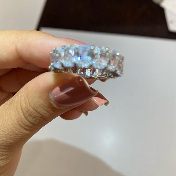 *NEW Radiant Eternity Ring - Picture 5 of 9